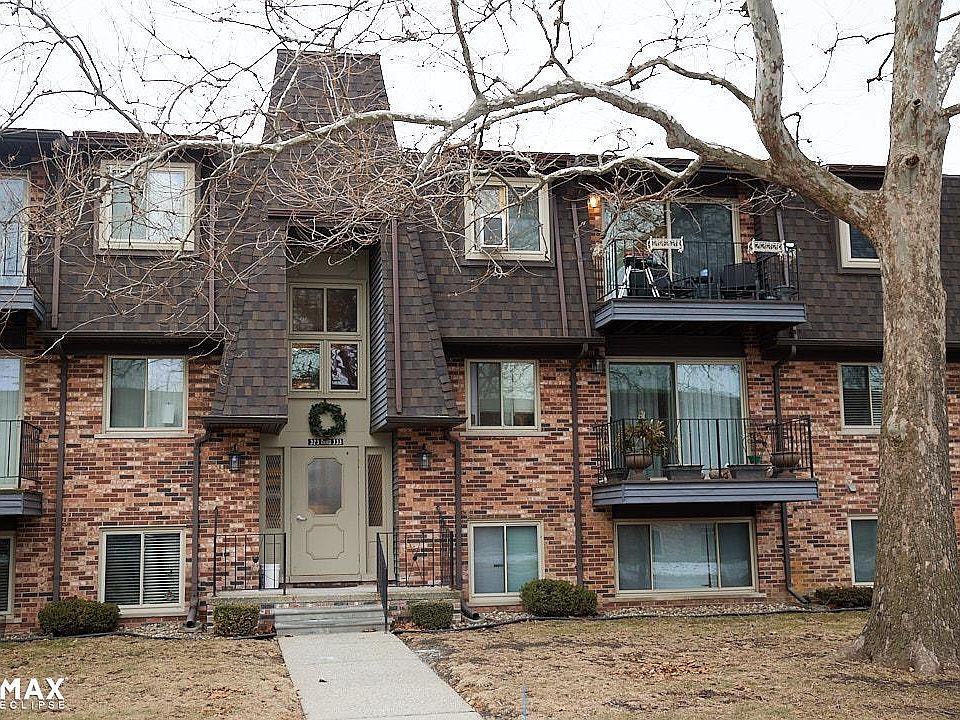 1st image of 333 Riviera Dr #333