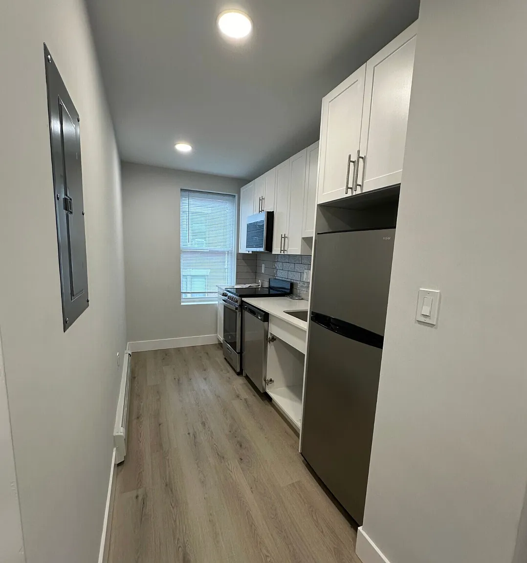 1 bed, 500 sqft, $3,100 — Photo 2