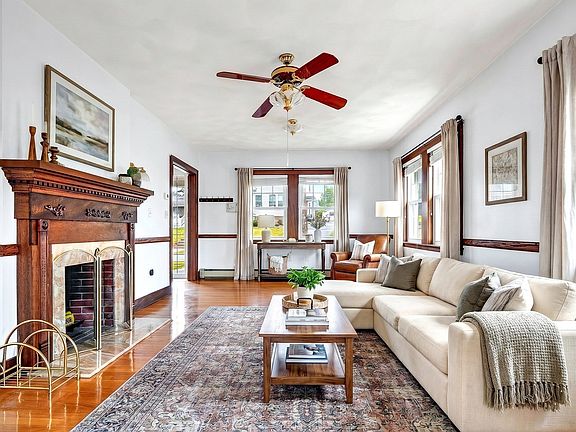5th image of 37 Loring Rd