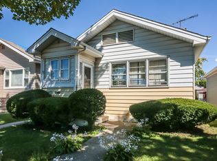 5546 W Waveland Ave, Chicago, IL 60641