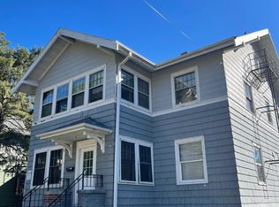 422 N Dubuque St, Iowa City, IA 52245