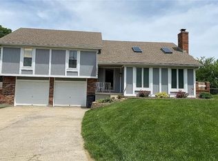 2639 SW Krista Ct, Blue Springs, MO 64015