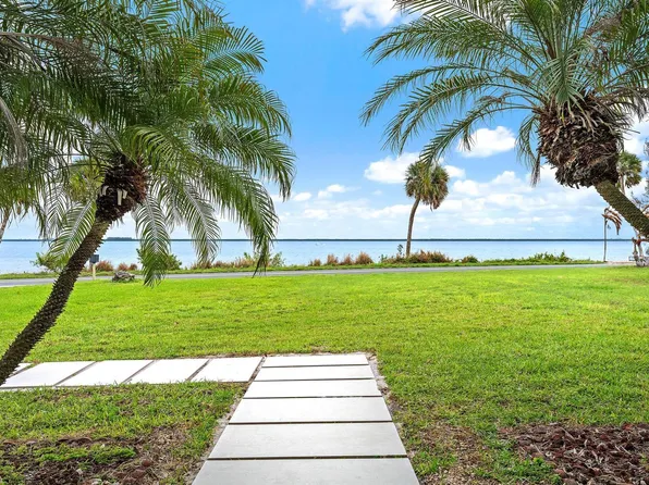 6205 S Indian River Dr, Fort Pierce, FL 34982