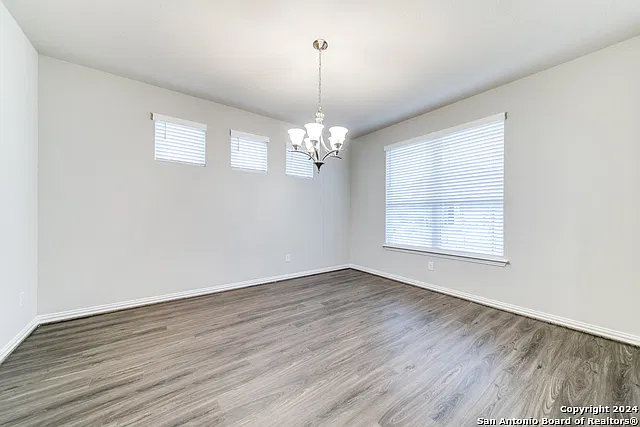 4 bed, 3.5 bath, 3613 sqft, $3,250 — Photo 4