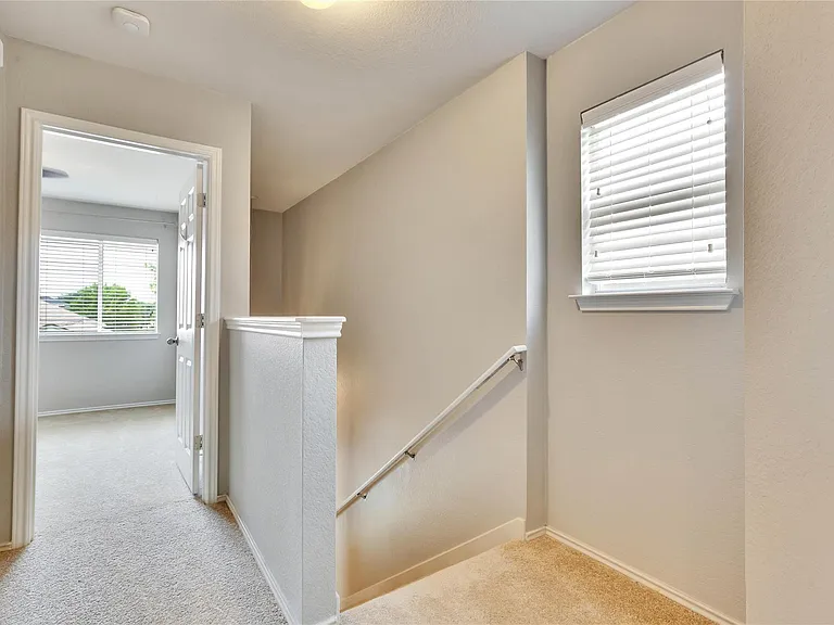 2212 Melissa Oaks Ln — Photo 17