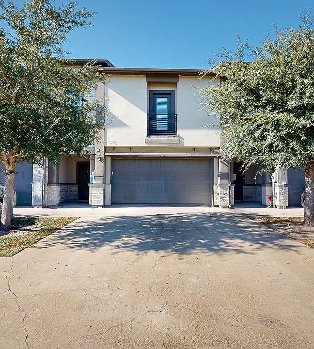 1st image of 2907 Papa Bear Dr