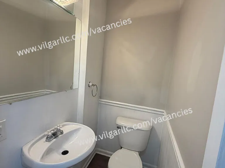 136 Matteson St — Photo 13