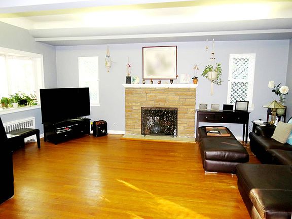 3rd image of 8003 215th St