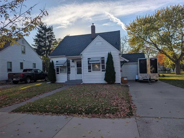 932 S 11TH AVENUE, Wausau, WI 54401