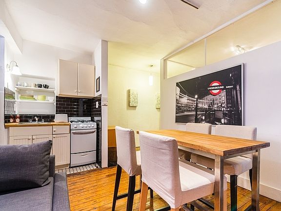 3rd image of 247 Elizabeth St APT 9