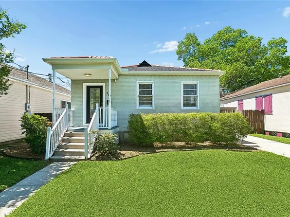 712 Metairie Lawn Dr, Metairie, LA 70001