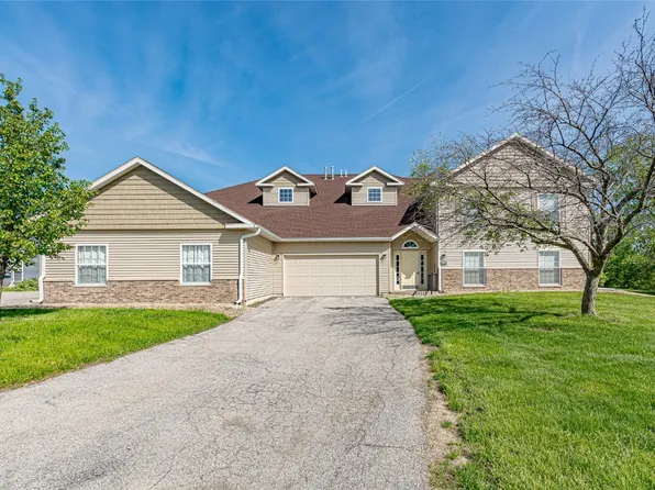 4450 Westchester Dr NE Unit C, Cedar Rapids, IA 52402