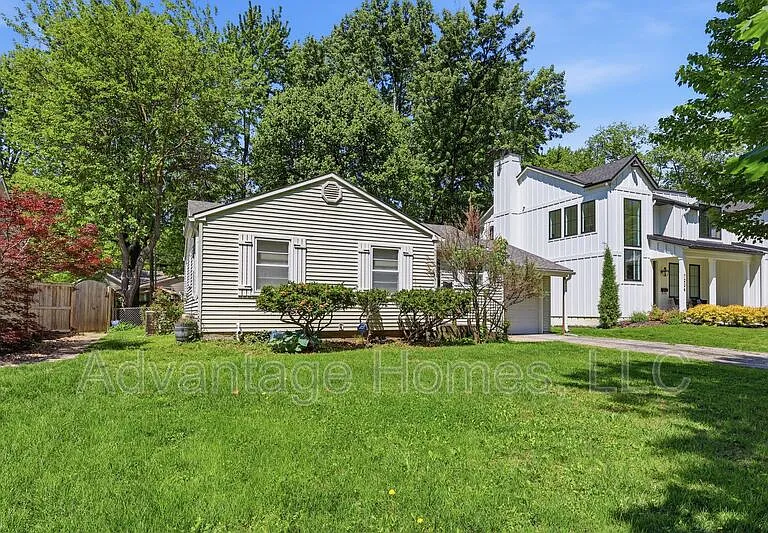 7228 Linden St — Photo 3