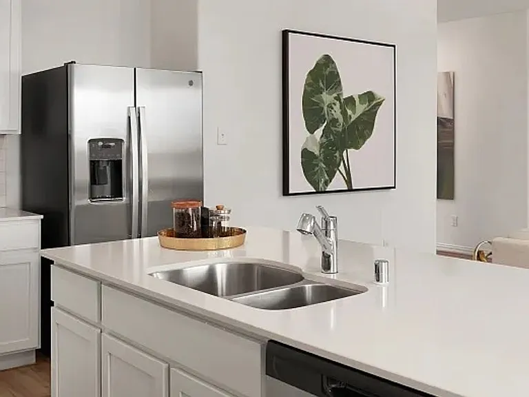 1462 Everett Gardens Way — Photo 5