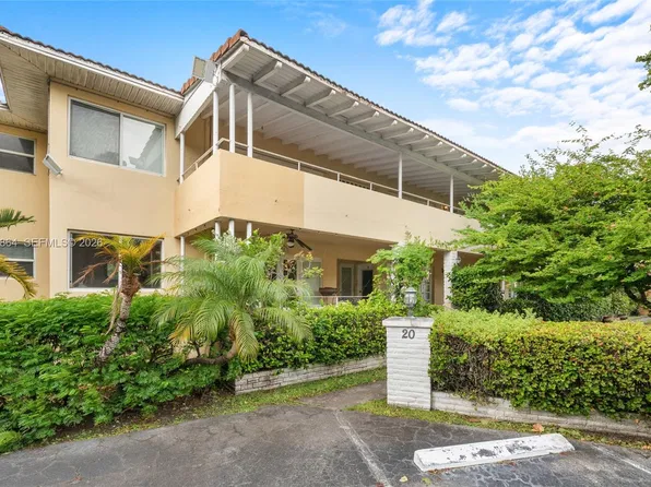 20 Park Dr APT 6, Bal Harbour, FL 33154