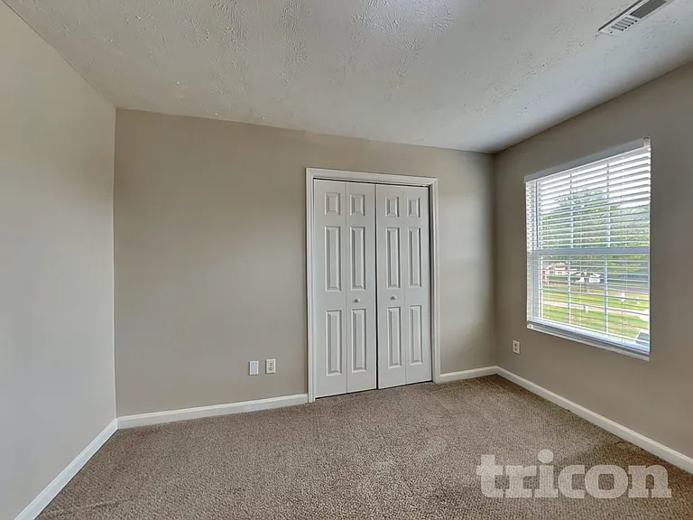 517 Cathedral Dr — Photo 13