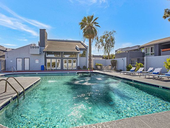 2nd image of 1609 W Glendale Ave #161