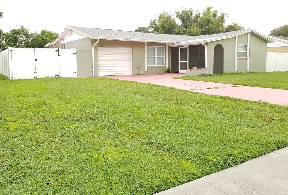 1st image of 828 Queen Palm Ln