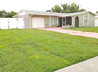828 Queen Palm Ln, Sarasota, FL 34243
