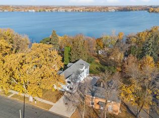 604 Maple Ave, Waverly, MN 55390