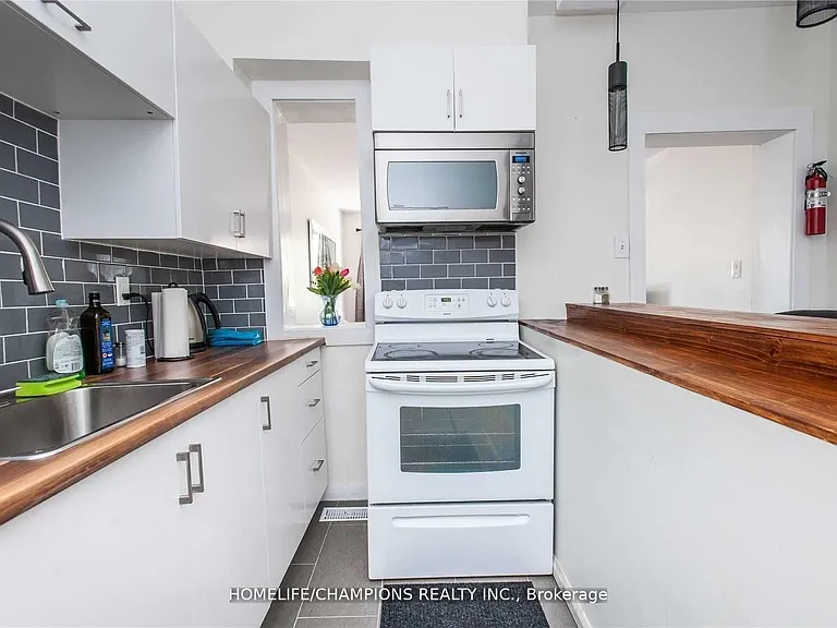 106 Lamb Ave — Photo 4