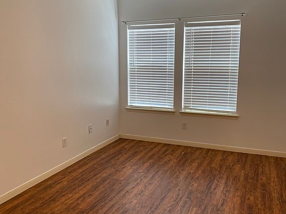 4th image of 20507 Providence Point Dr