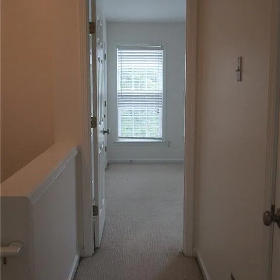 1112 Thornborough Dr — Photo 29