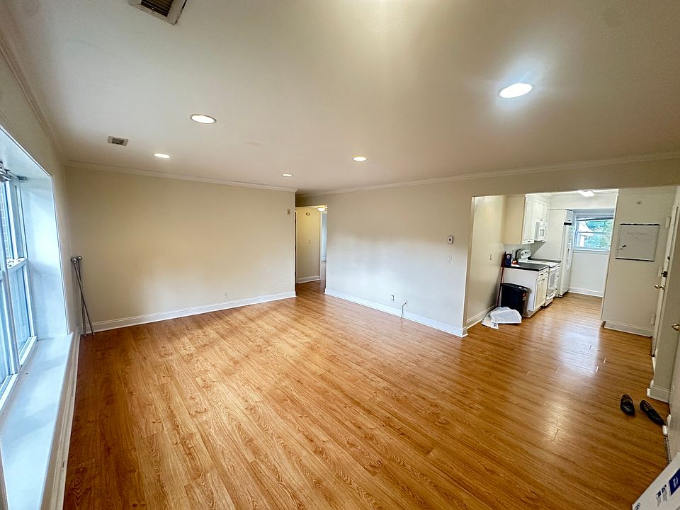 1st image of 140 Newton St APT 5