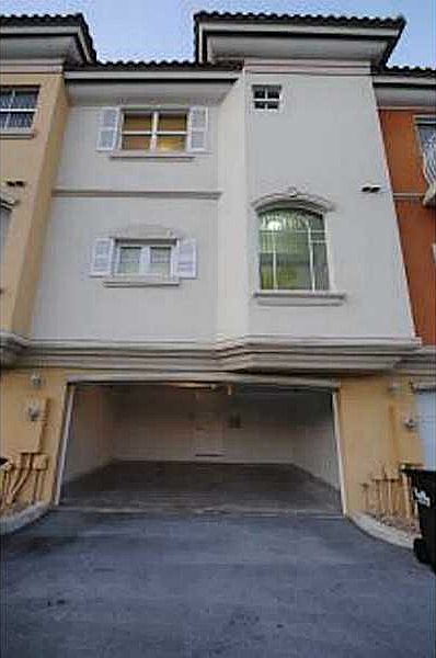 1st image of 2745 NE 184th Way