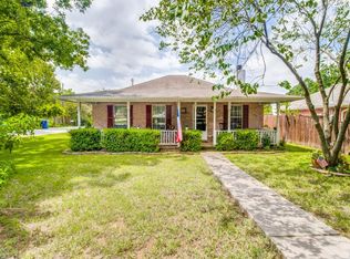 301 W Pecan St, Aubrey, TX 76227