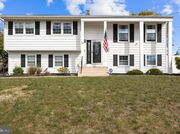 28 Tanglewood Dr, Hamilton, NJ 08619