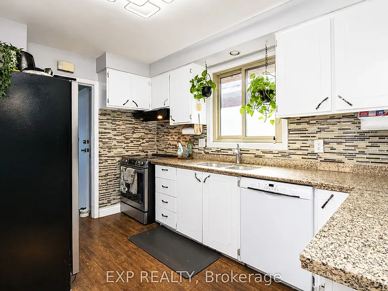 103 McAnulty Blvd — Photo 5