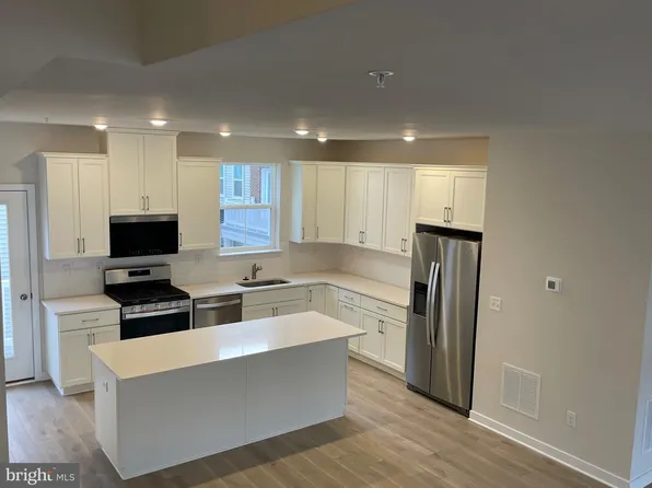 58 Continental Way, Bridgeport, PA 19405