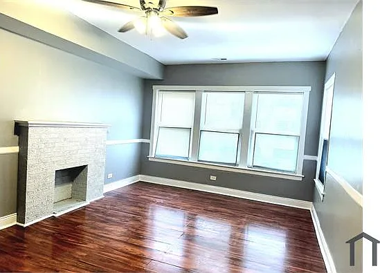 2 bed, 862 sqft, $1,300 — Photo 1