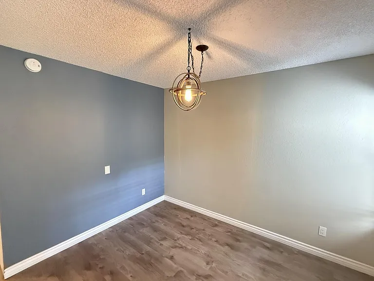 23732 Hillhurst Dr #73 — Photo 13