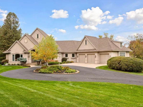 266 Troon Ct, Hudson, WI 54016
