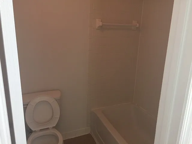 105 Kingsbury Dr #105 — Photo 13