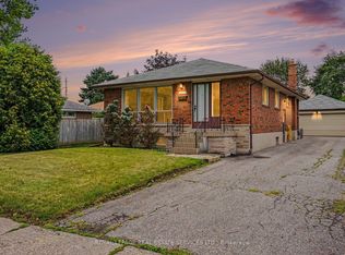 110 Celestine Dr, Toronto, ON M9R 3N9