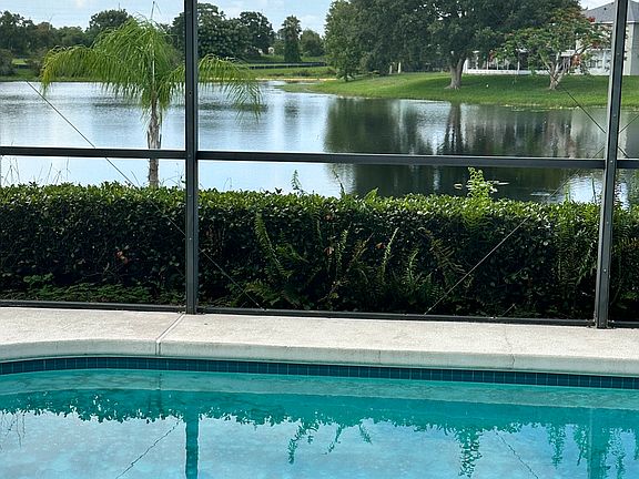 3rd image of 13337 Mallard Cove Blvd