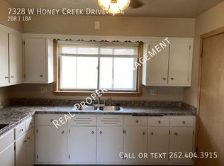 7328 W Honey Creek Dr APT 4, Milwaukee, WI 53219