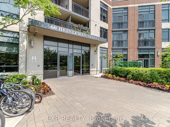 60 Heintzman St #1030, Toronto, ON M6P 5A1