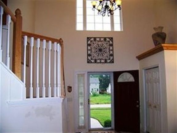 2nd image of 336 Chandler Ct