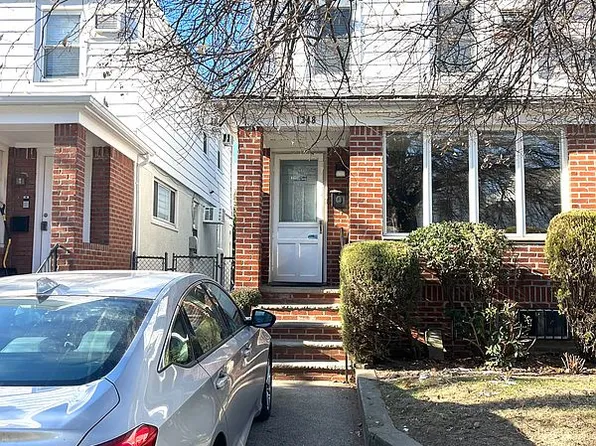 1348 E 3rd St, Brooklyn, NY 11230