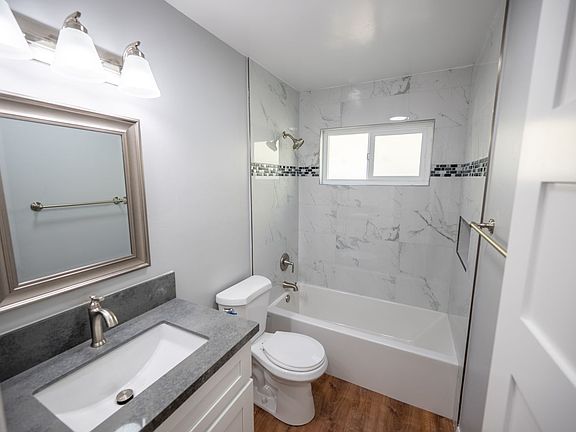 3rd image of 4020 Kansas St Unit 7