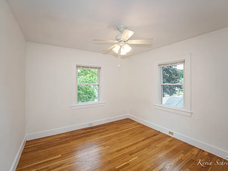939 Veto St NW — Photo 20