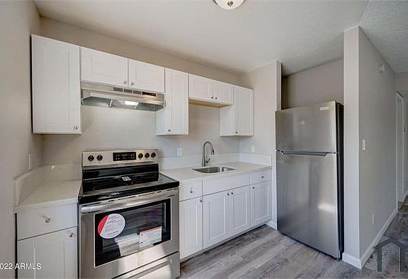 4th image of 2424 N 17th St APT 1