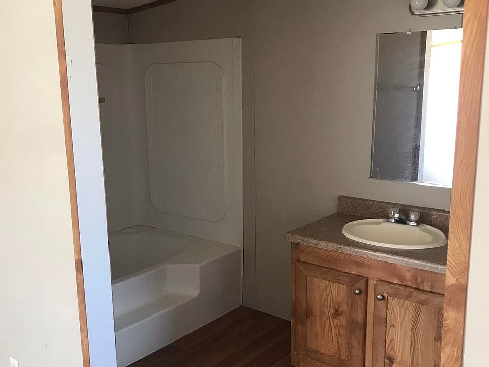 1st image of 445 Bandolina Dr