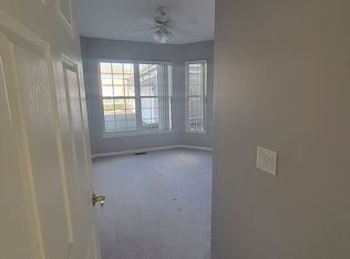 21509 Wolf Lake Way, Crest Hill, IL 60403