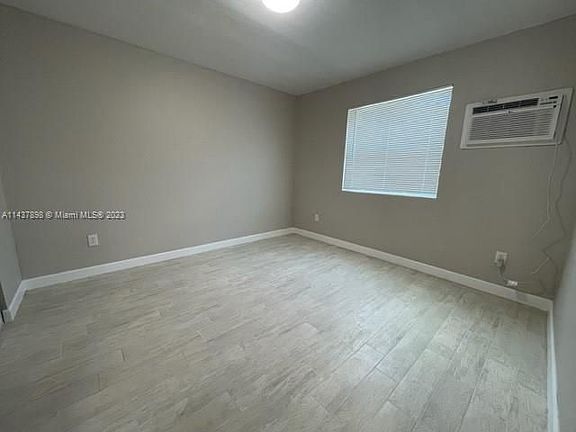 4th image of 601 S Flagler Ave APT 5