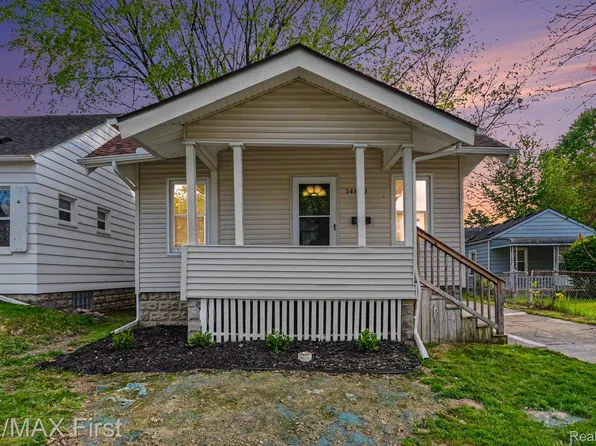 14842 Collinson Ave, Eastpointe, MI 48021
